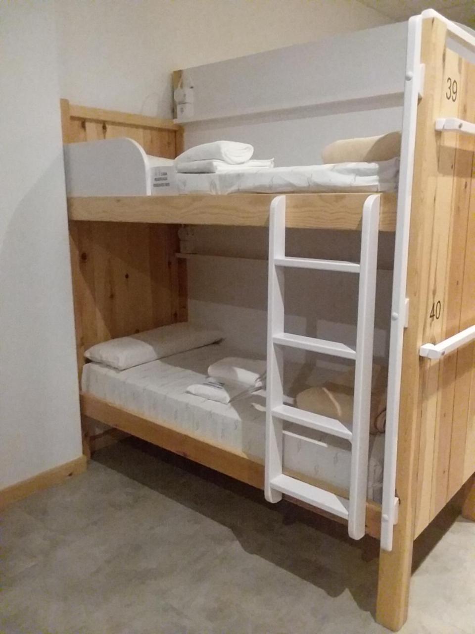 Albergue Milladoiro Buitenkant foto