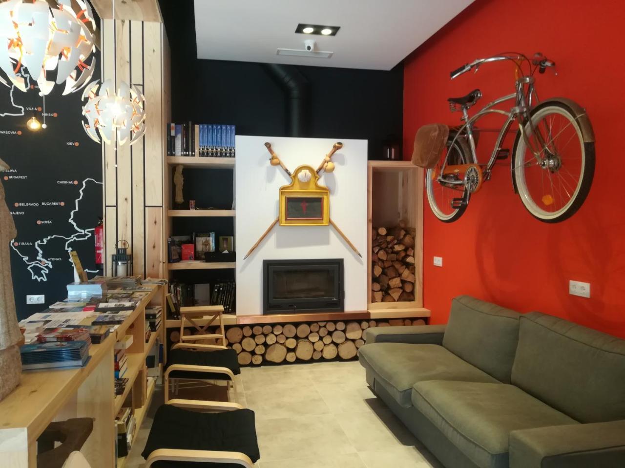 Albergue Milladoiro Buitenkant foto